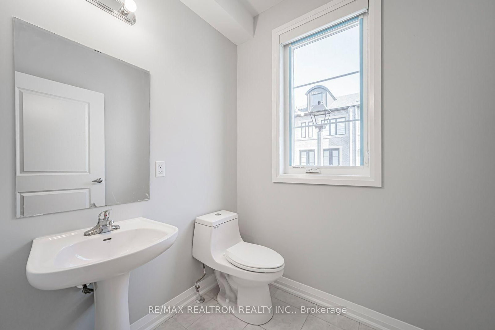 260 Eagle Street • #22 • Newmarket, ON photo 22