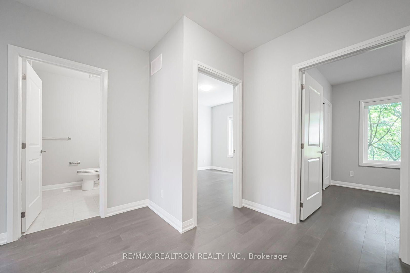 260 Eagle Street • #22 • Newmarket, ON photo 24