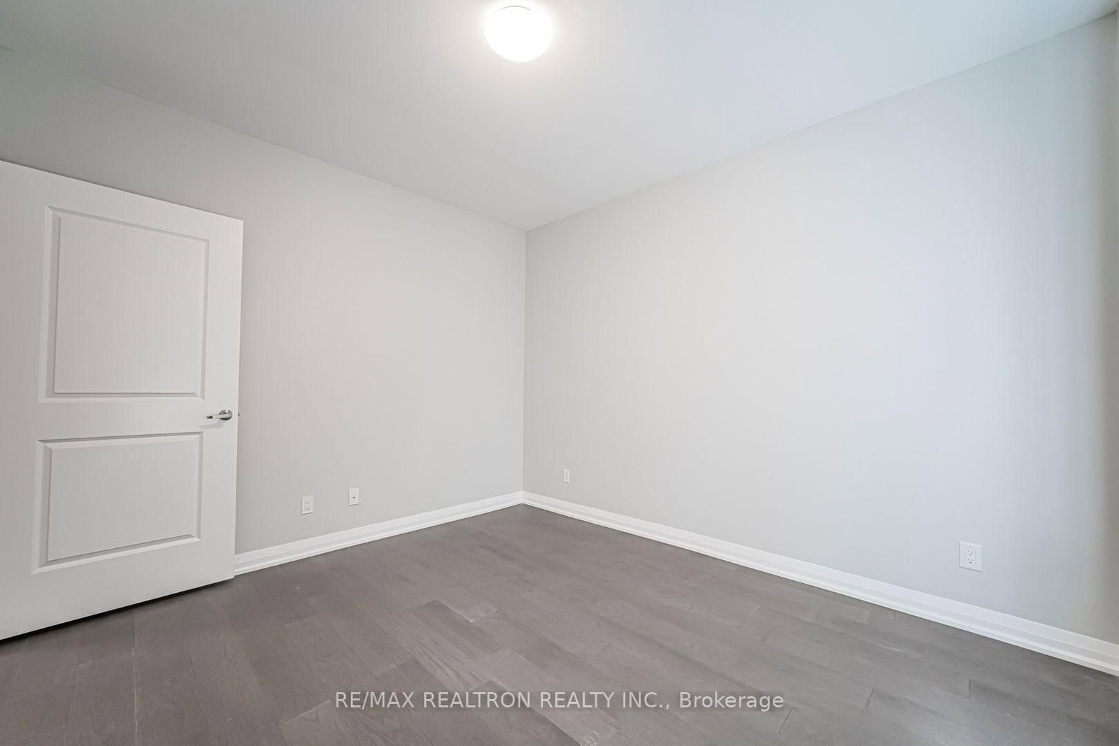 260 Eagle Street • #22 • Newmarket, ON photo 38