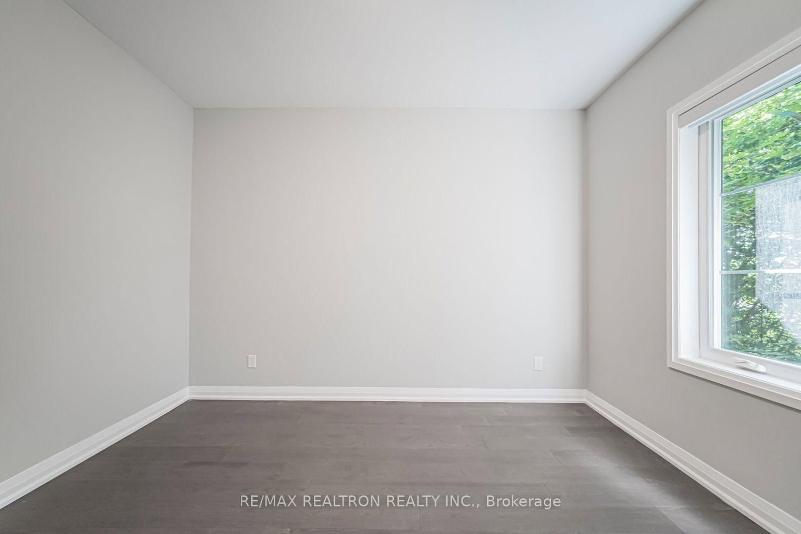 260 Eagle Street • #22 • Newmarket, ON photo 39