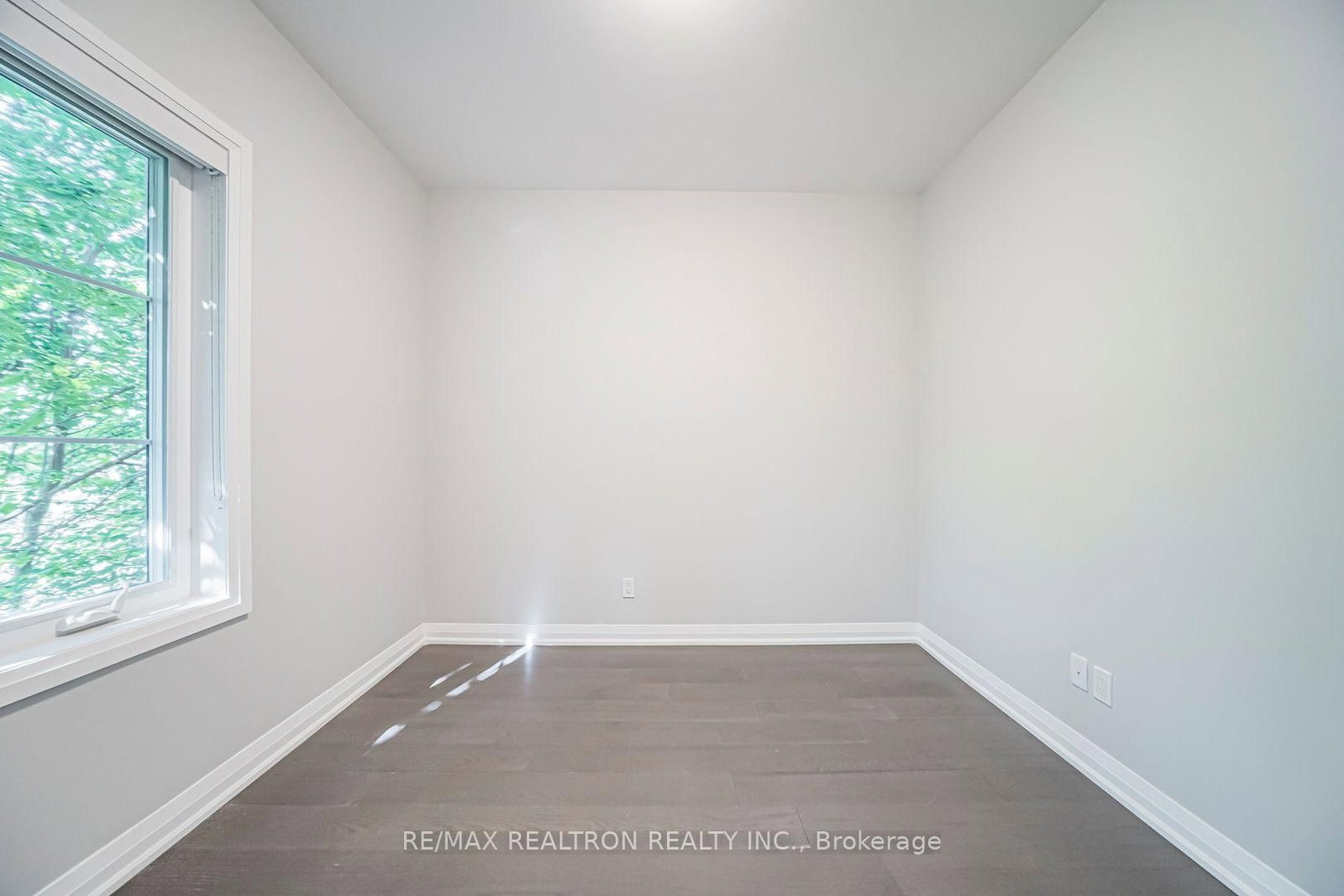 260 Eagle Street • #22 • Newmarket, ON photo 40