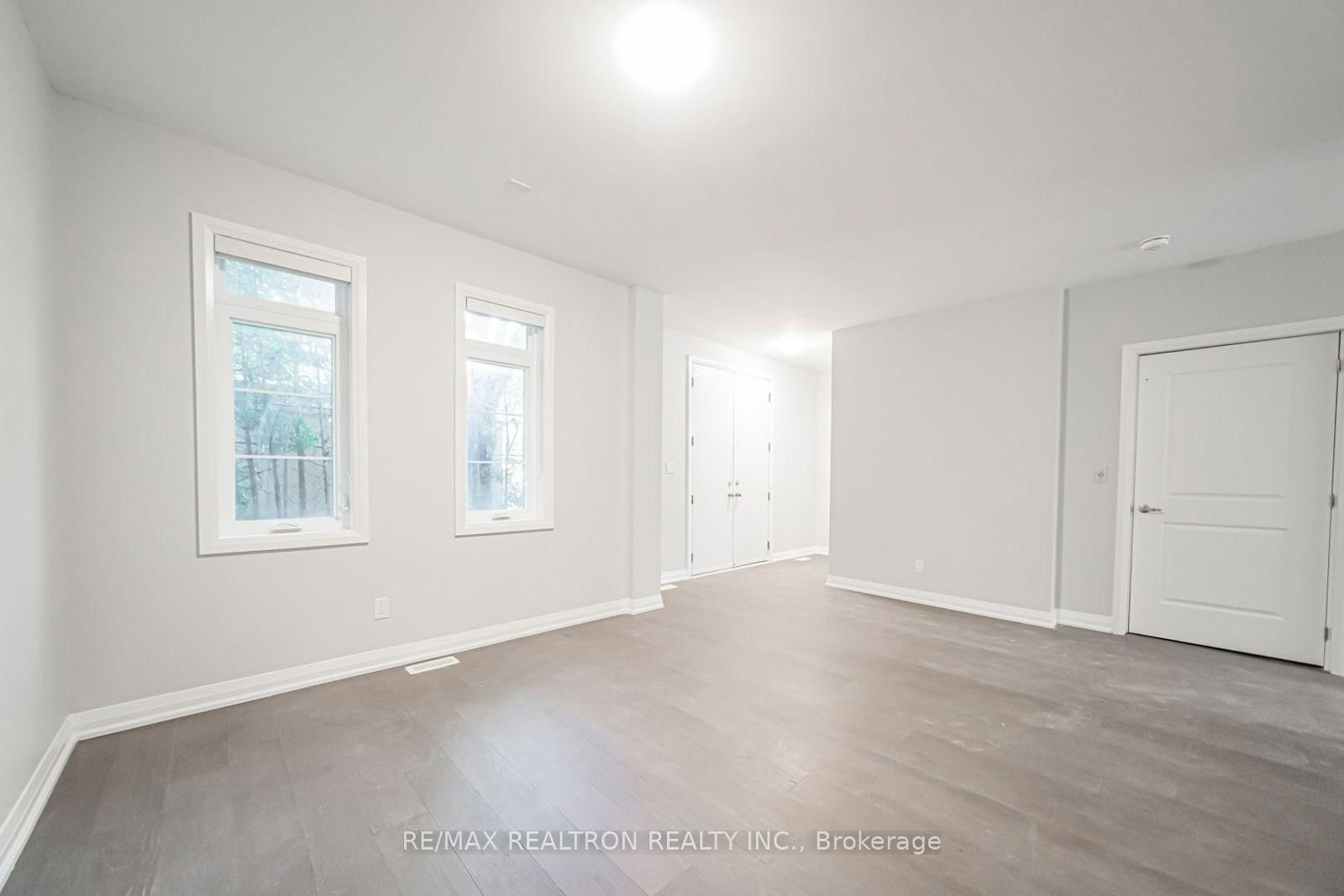 260 Eagle Street • #22 • Newmarket, ON photo 8