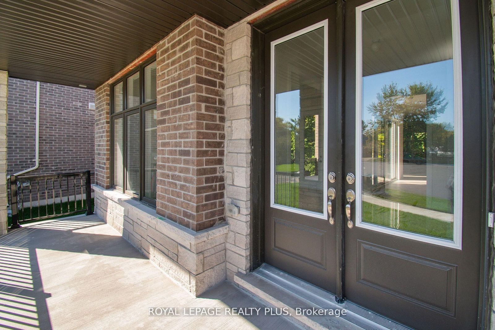 980 Church Drive • Innisfil, ON photo 3