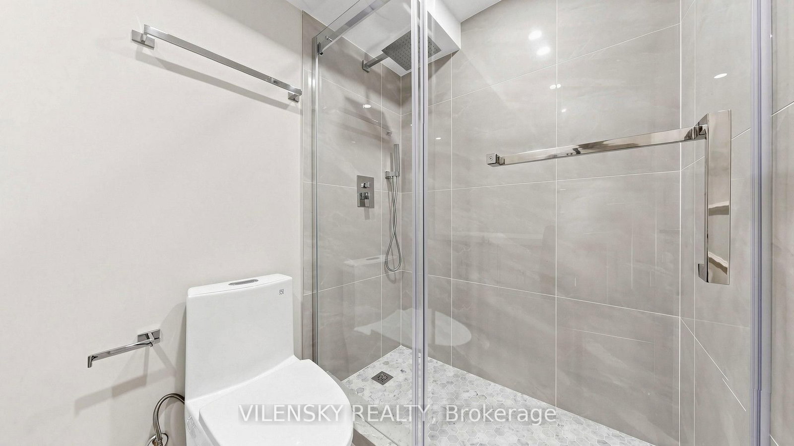 5 Weldrick Road W • #506 • Richmond Hill, ON photo 13