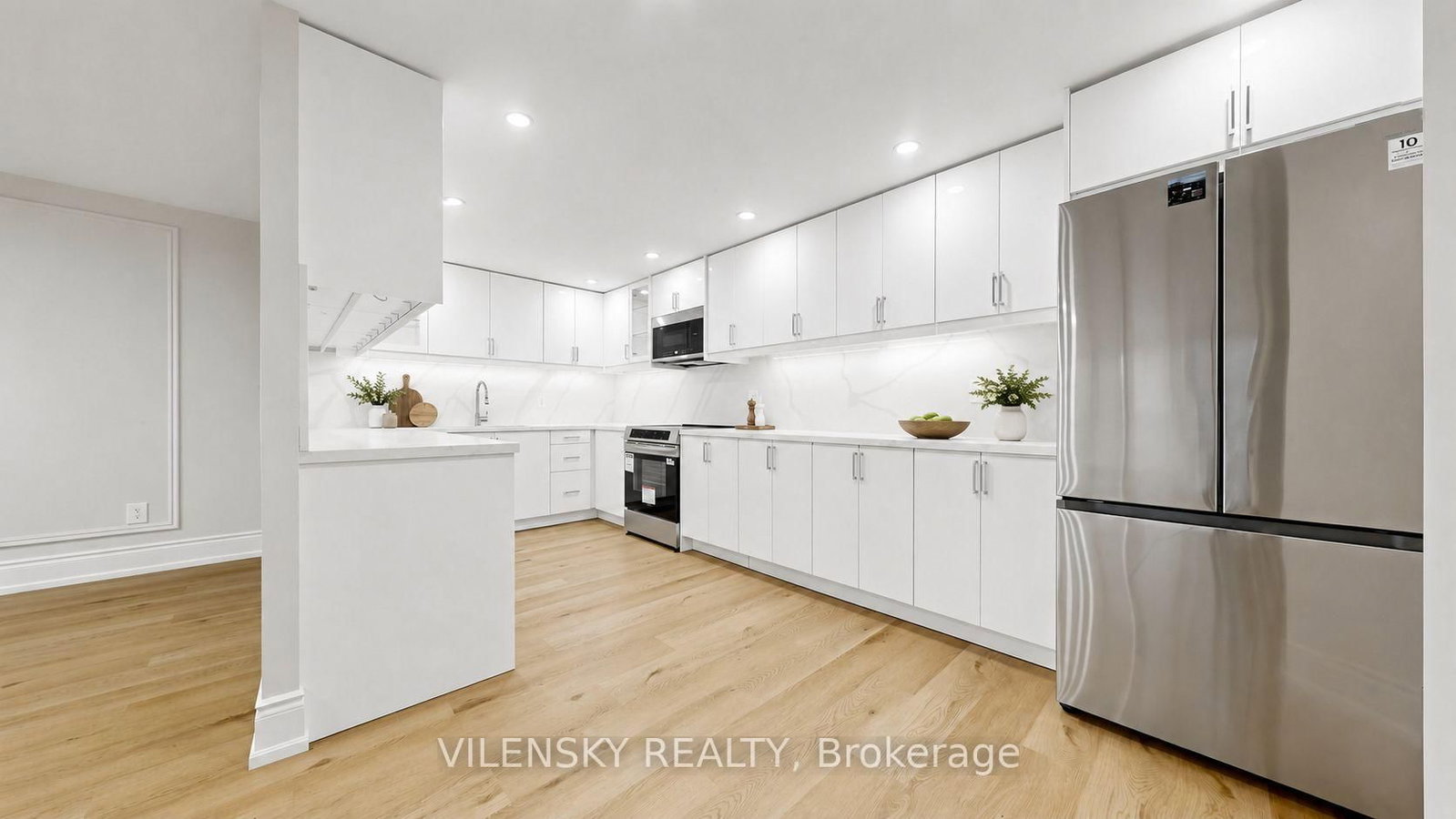 5 Weldrick Road W • #506 • Richmond Hill, ON photo 6