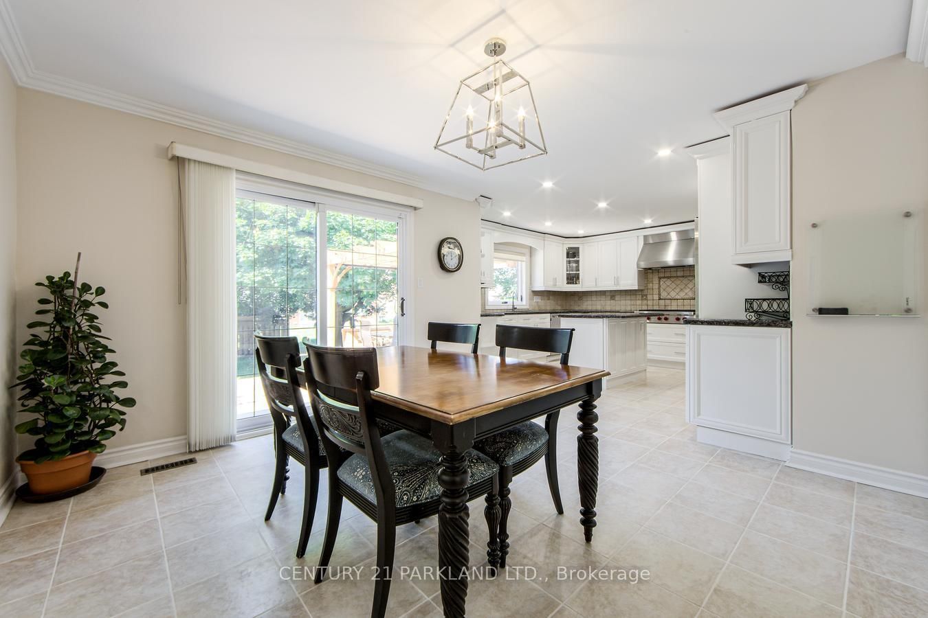 112 Strathearn Avenue • Richmond Hill, ON photo 13