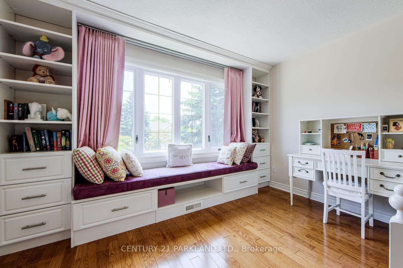 112 Strathearn Avenue • Richmond Hill, ON photo 32