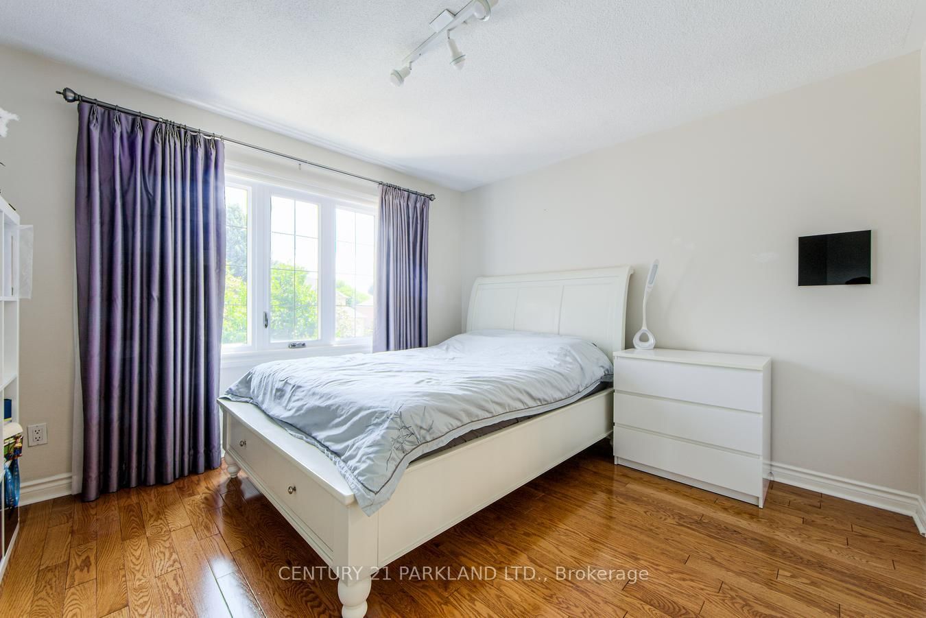112 Strathearn Avenue • Richmond Hill, ON photo 35