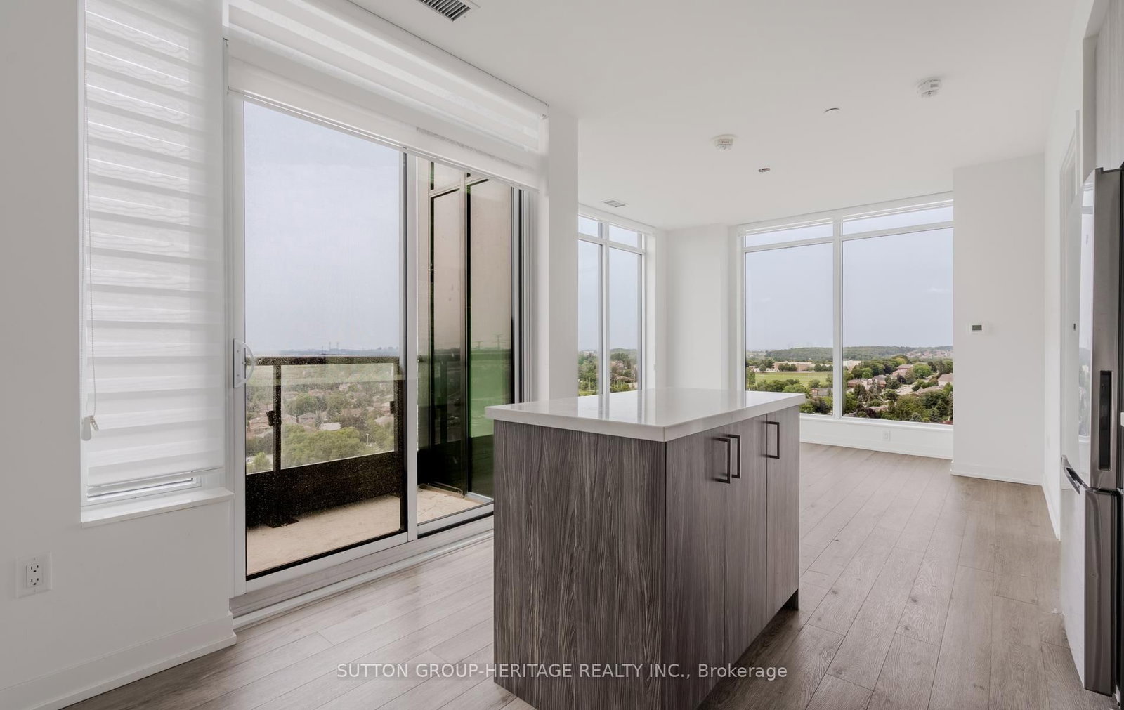 3 Rosewater Street • #1509W • Richmond Hill, ON photo 5