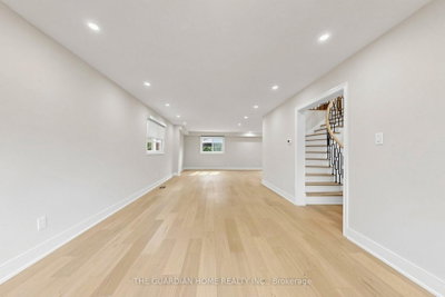421 Carrville Road • Richmond Hill, ON photo 5