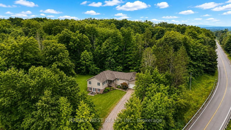 4927 25th Side Road