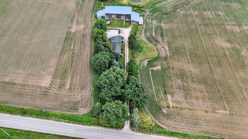 2577 Adjala-Tecumseth Townline photo 4