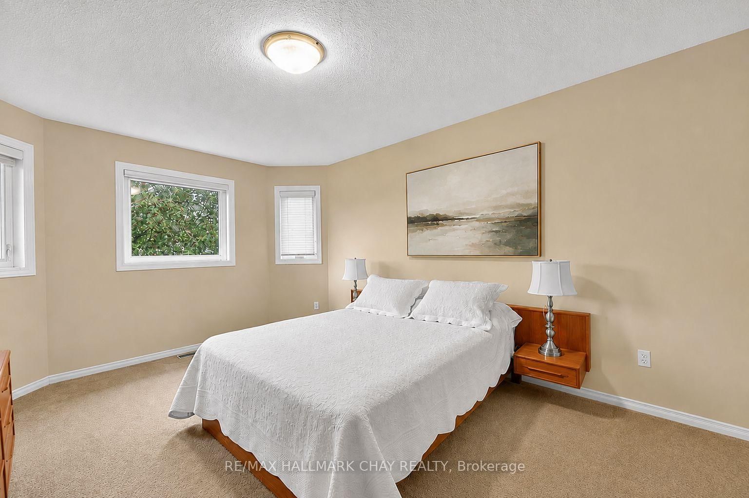 207 Melbourne Drive • Bradford West Gwillimbury, ON photo 16