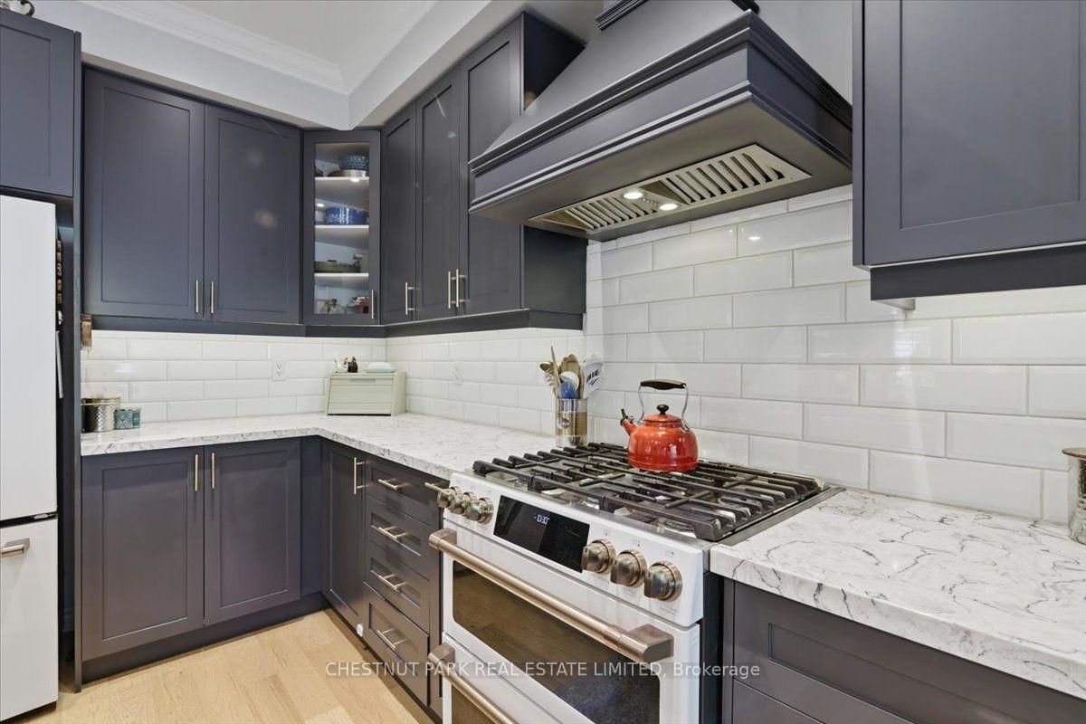 21 Gord Matthews Way • Uxbridge, ON photo 11