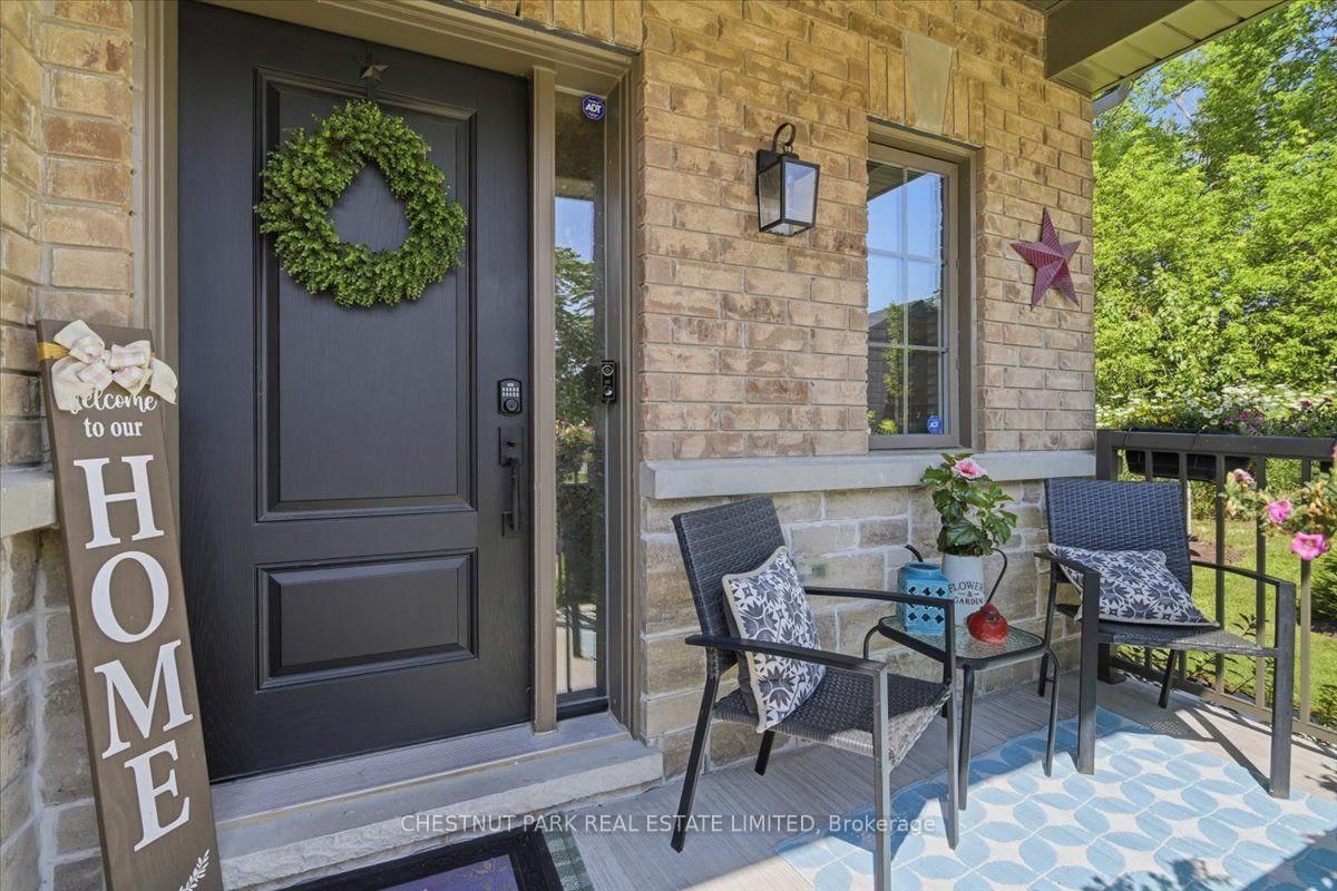 21 Gord Matthews Way • Uxbridge, ON photo 4
