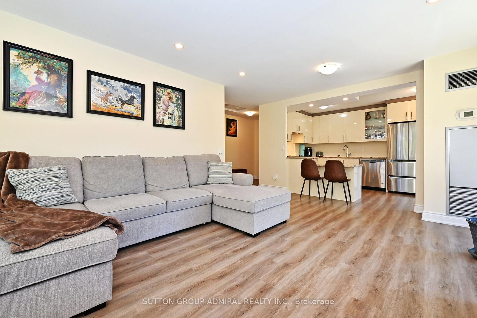 91 Townsgate Drive • #203 • Vaughan, ON photo 14