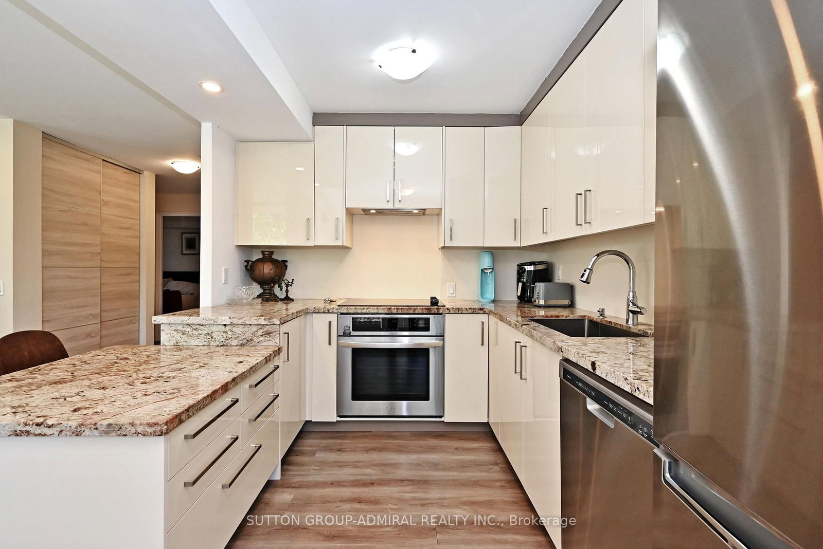 91 Townsgate Drive • #203 • Vaughan, ON photo 20