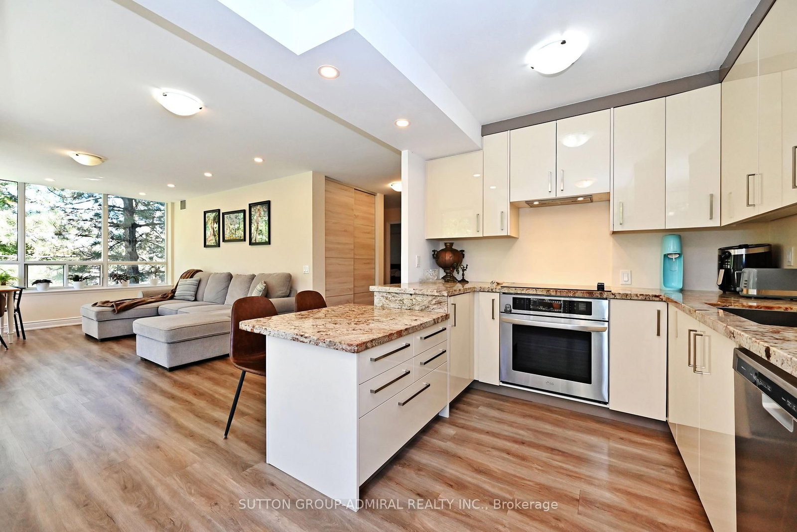 91 Townsgate Drive • #203 • Vaughan, ON photo 21