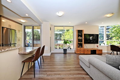 91 Townsgate Drive • #203 • Vaughan, ON photo 3