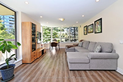 91 Townsgate Drive • #203 • Vaughan, ON photo 5