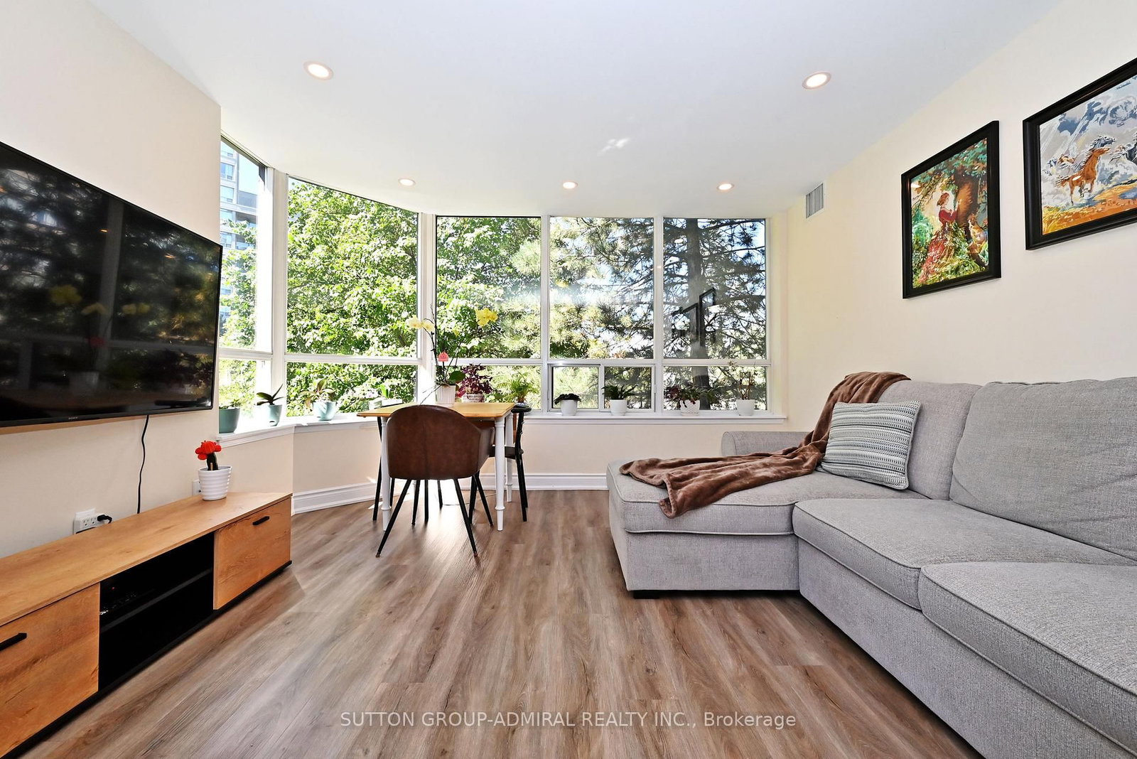91 Townsgate Drive • #203 • Vaughan, ON photo 8