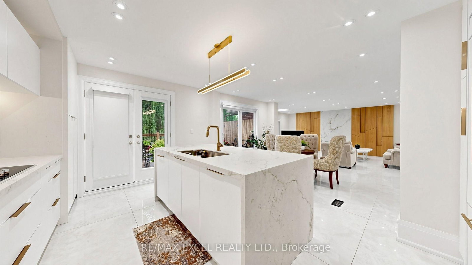 2B Trinity Crescent • Richmond Hill, ON photo 18