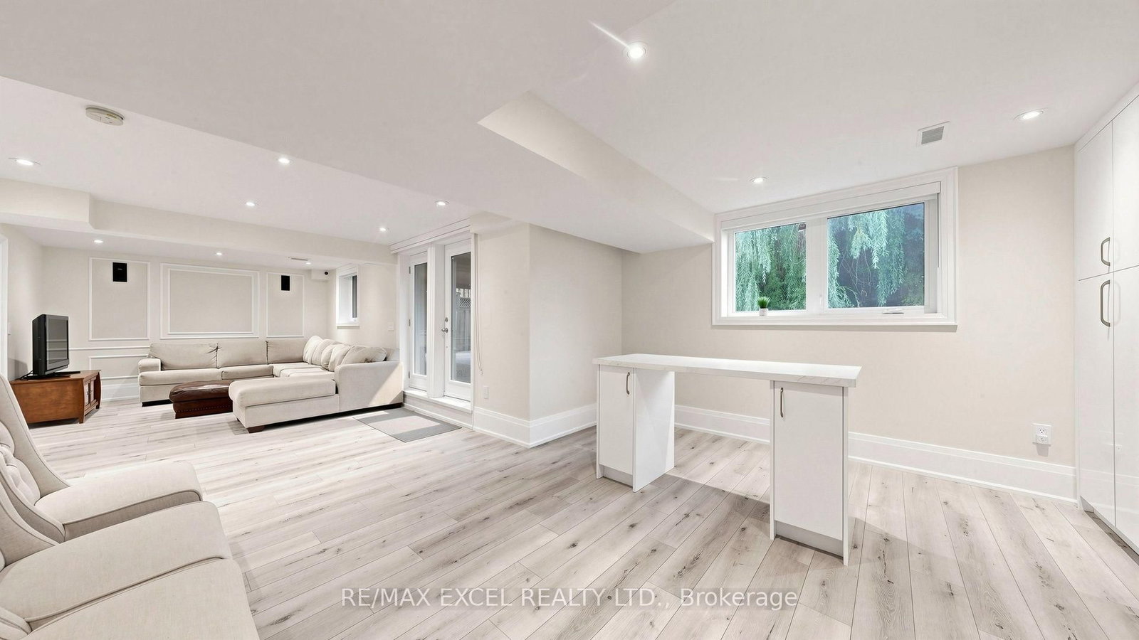 2B Trinity Crescent • Richmond Hill, ON photo 40