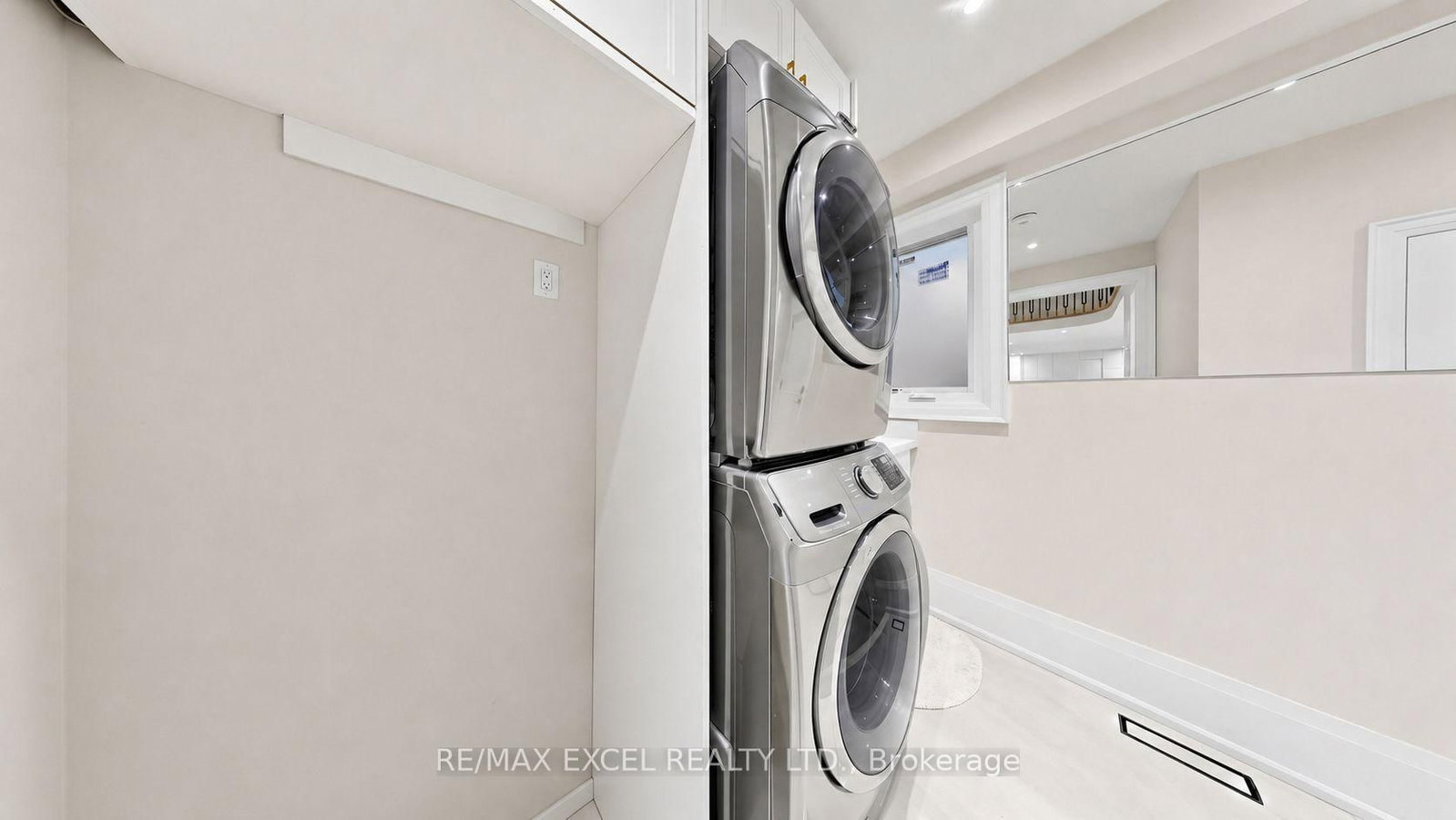 2B Trinity Crescent • Richmond Hill, ON photo 47