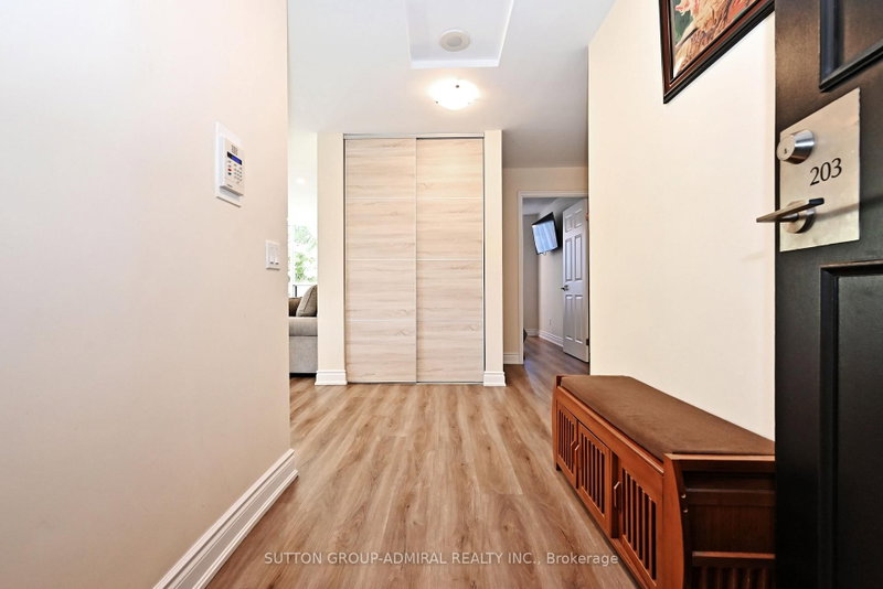 203 - 91 Townsgate Drive