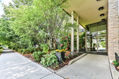 57 Upper Duke Crescent • #404 • Markham, ON photo 2