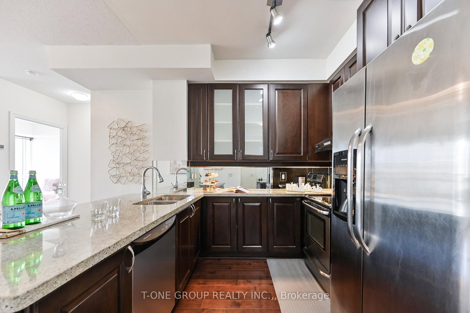 57 Upper Duke Crescent • #404 • Markham, ON photo 9