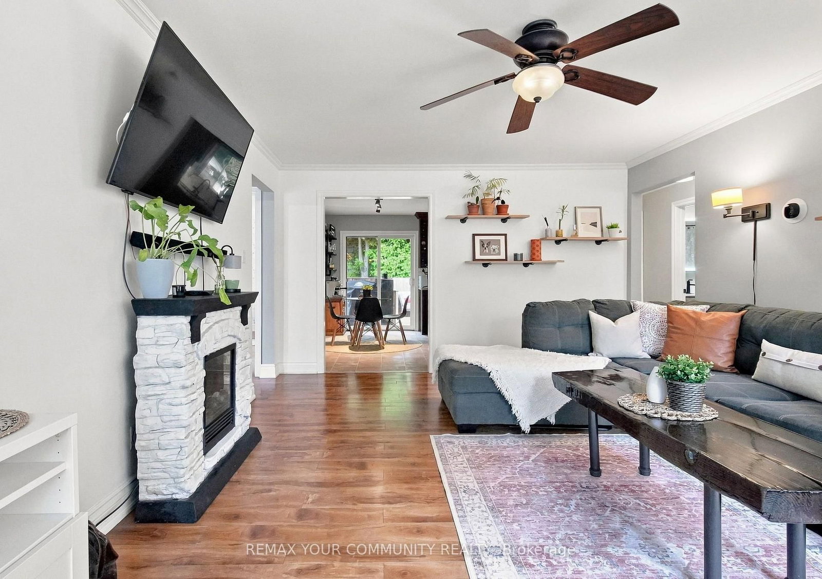 19 De Geer Street • Georgina, ON photo 9