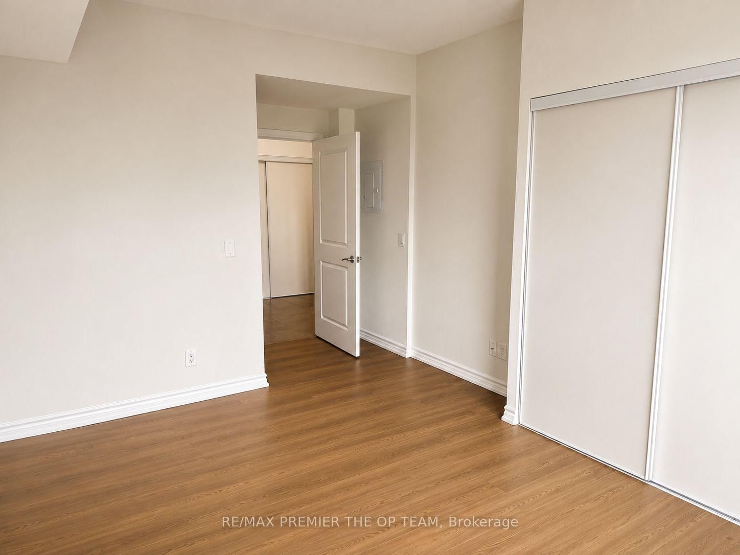 7730 Kipling Avenue • #1203 • Vaughan, ON photo 8