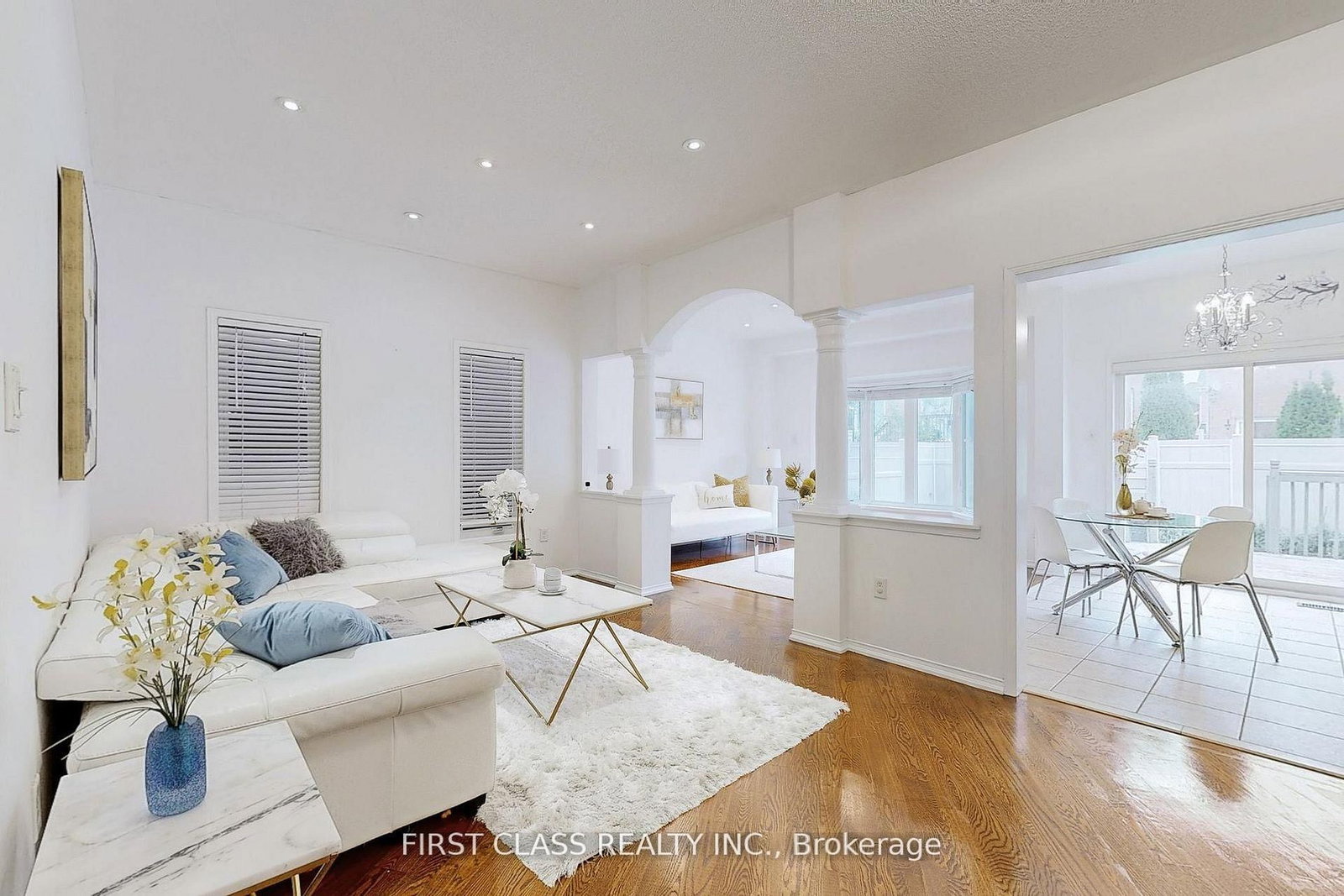 79 Carnoustie Crescent • Richmond Hill, ON photo 4