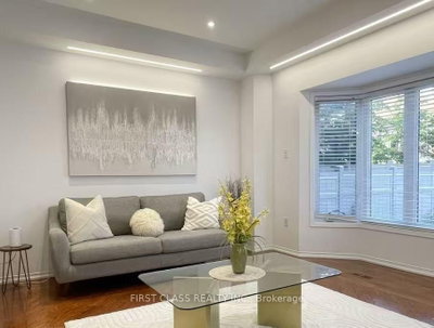 79 Carnoustie Crescent • Richmond Hill, ON photo 8