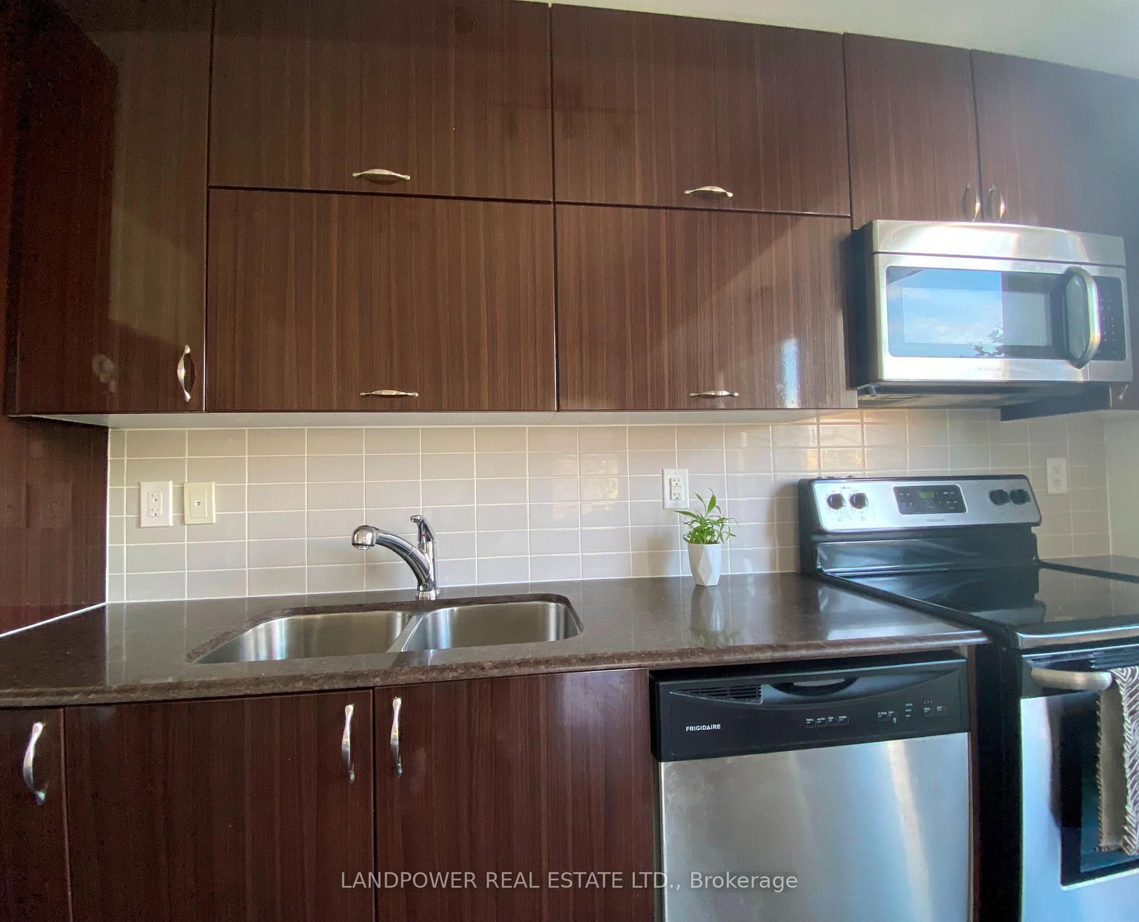 28 Prince Regent Street • #318 • Markham, ON photo 9
