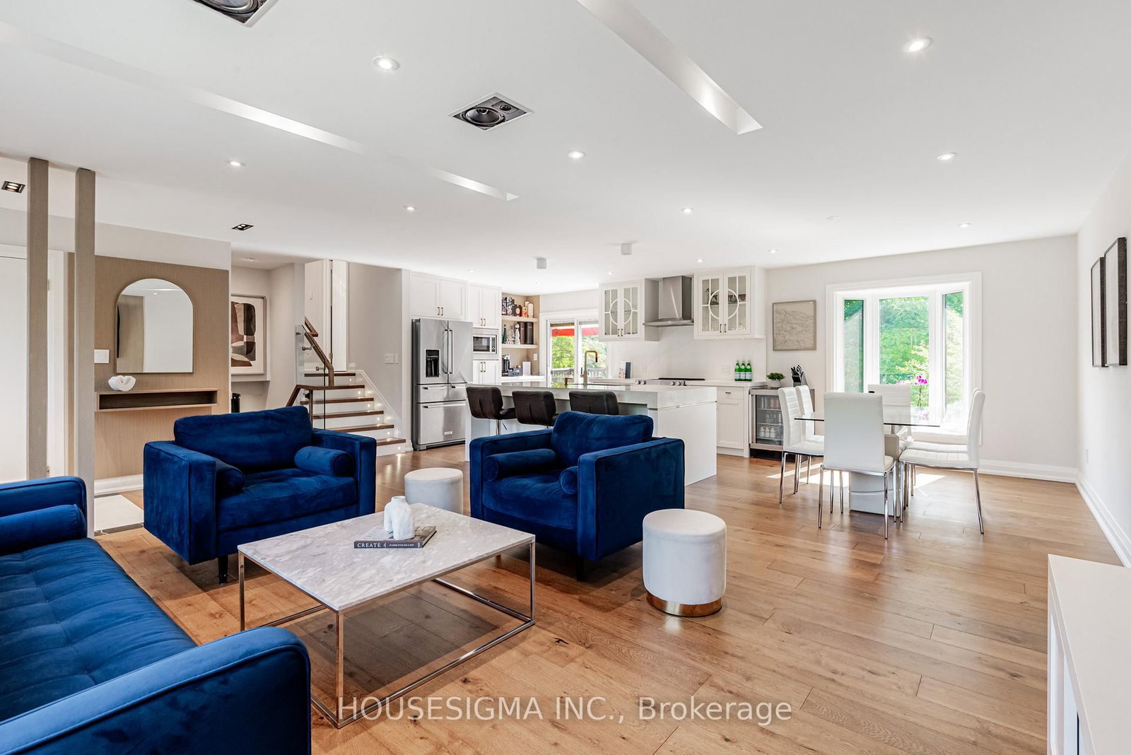 14639 Leslie Street • Aurora, ON photo 6