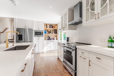 14639 Leslie Street • Aurora, ON photo 7