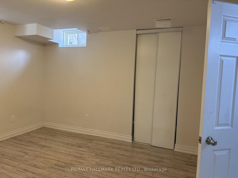 90 Black Maple Crescent