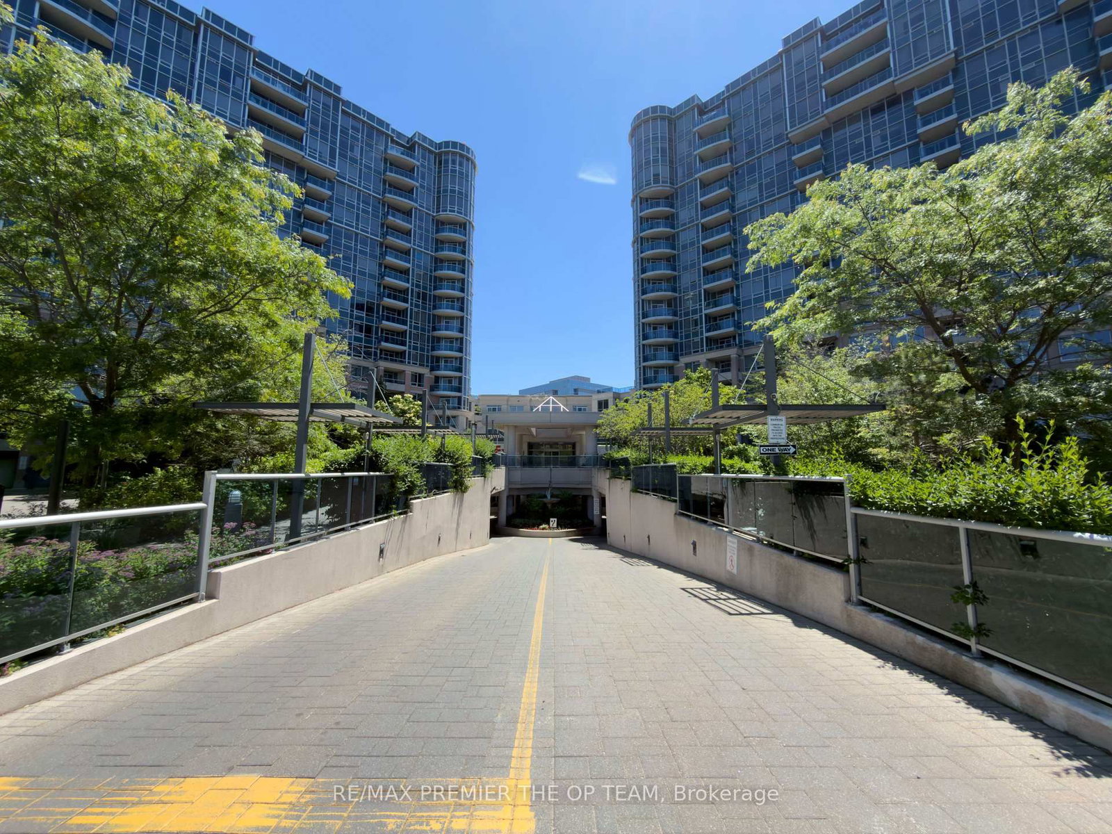 23 Cox Boulevard • #1077 • Markham, ON photo 6