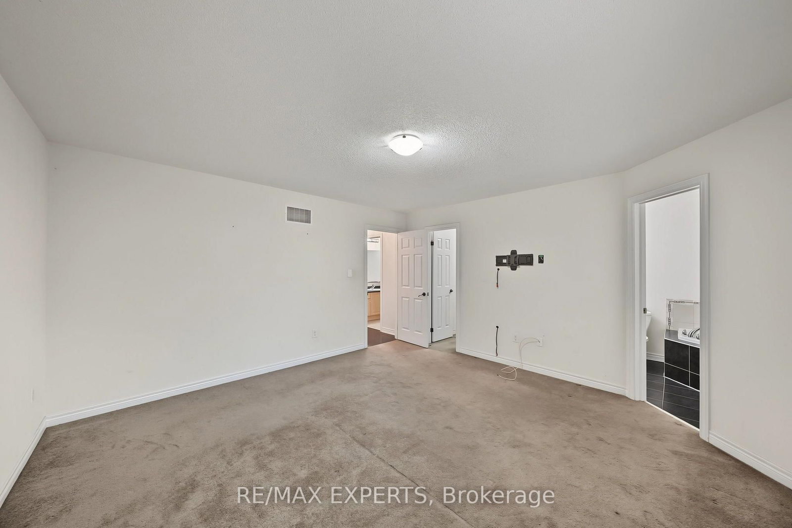 39 Naylor Drive • Bradford West Gwillimbury, ON photo 27