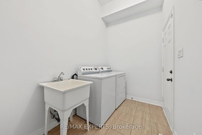 39 Naylor Drive • Bradford West Gwillimbury, ON photo 6