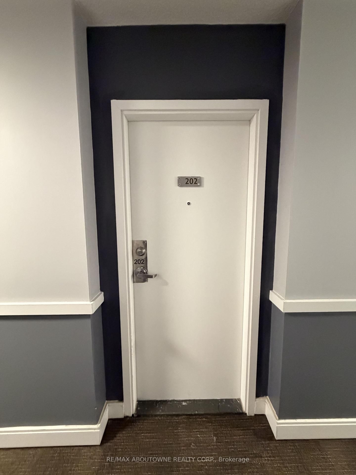 602 - 145 Wellington Street W, Aurora 2