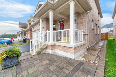 484 Greenwood Drive • Essa, ON photo 4