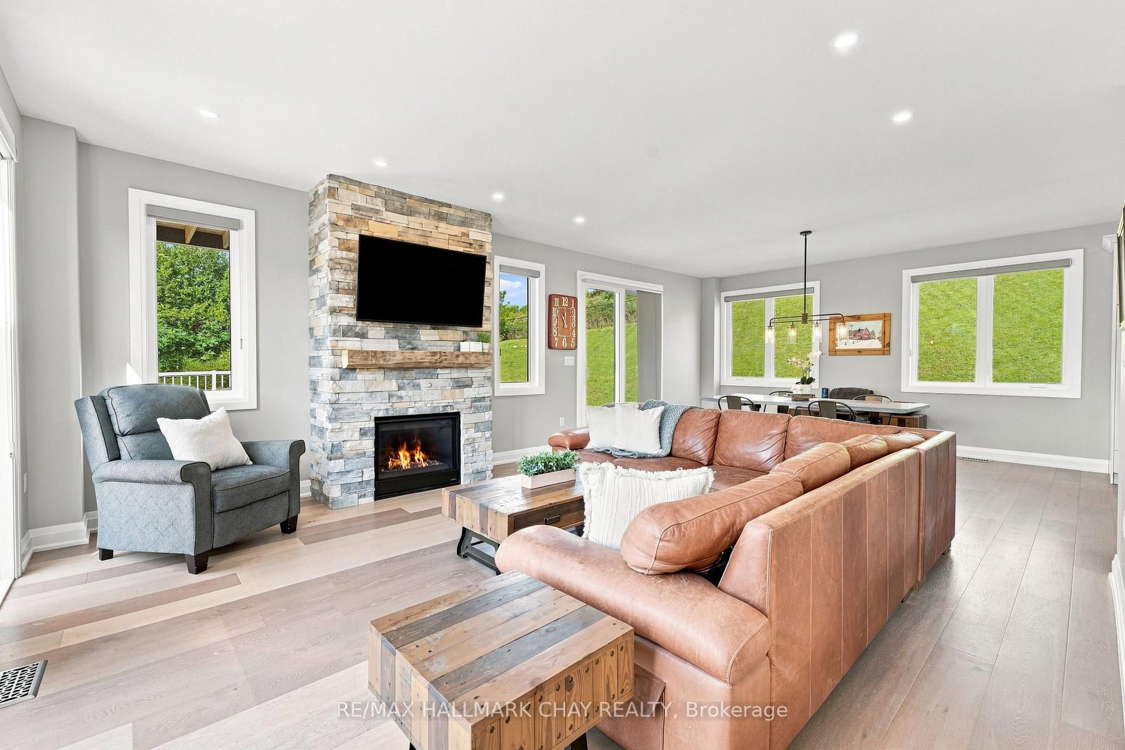 4790 25th Side Road • Essa, ON photo 9