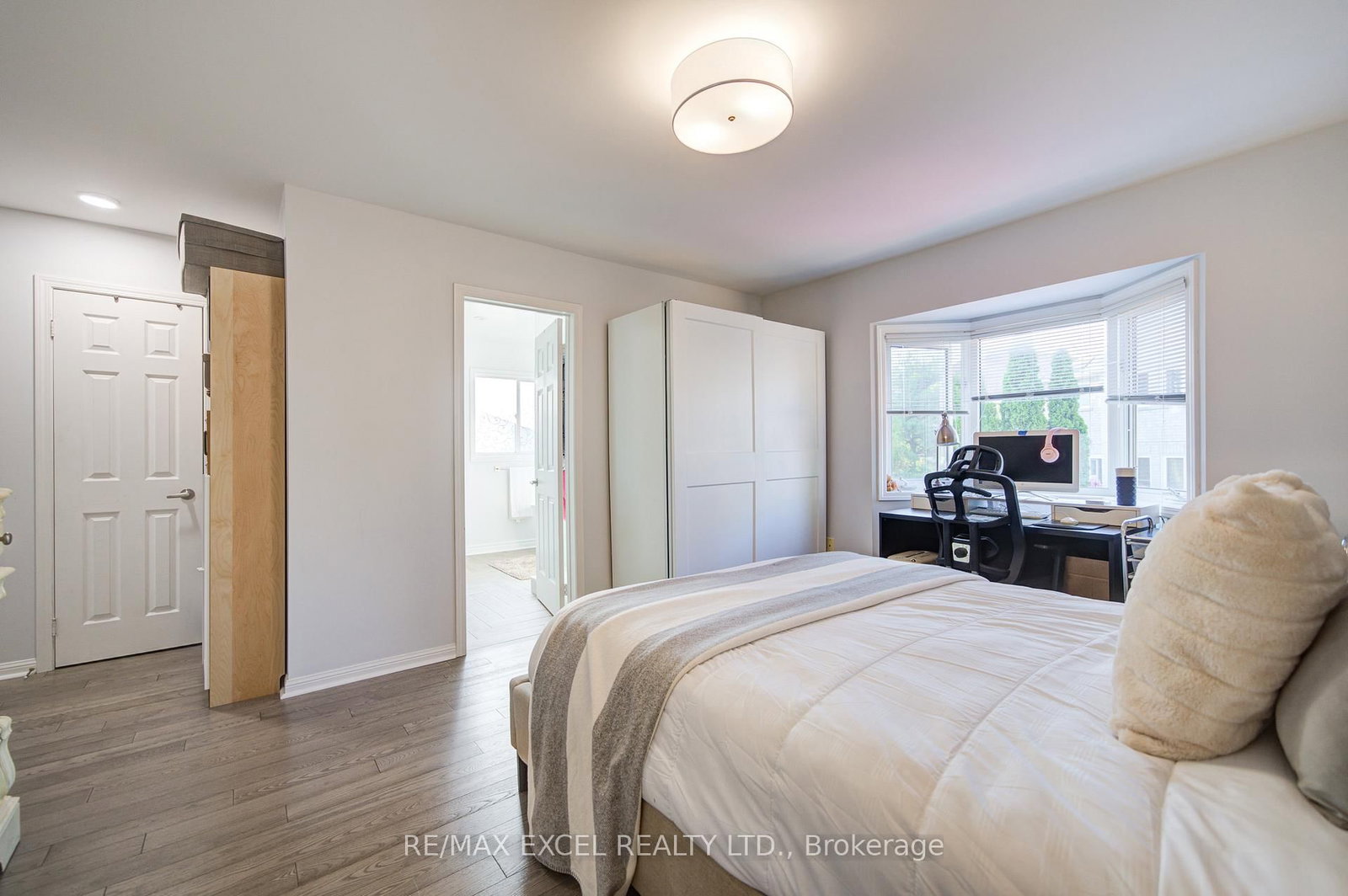 6 Sapphire Drive • Richmond Hill, ON photo 37