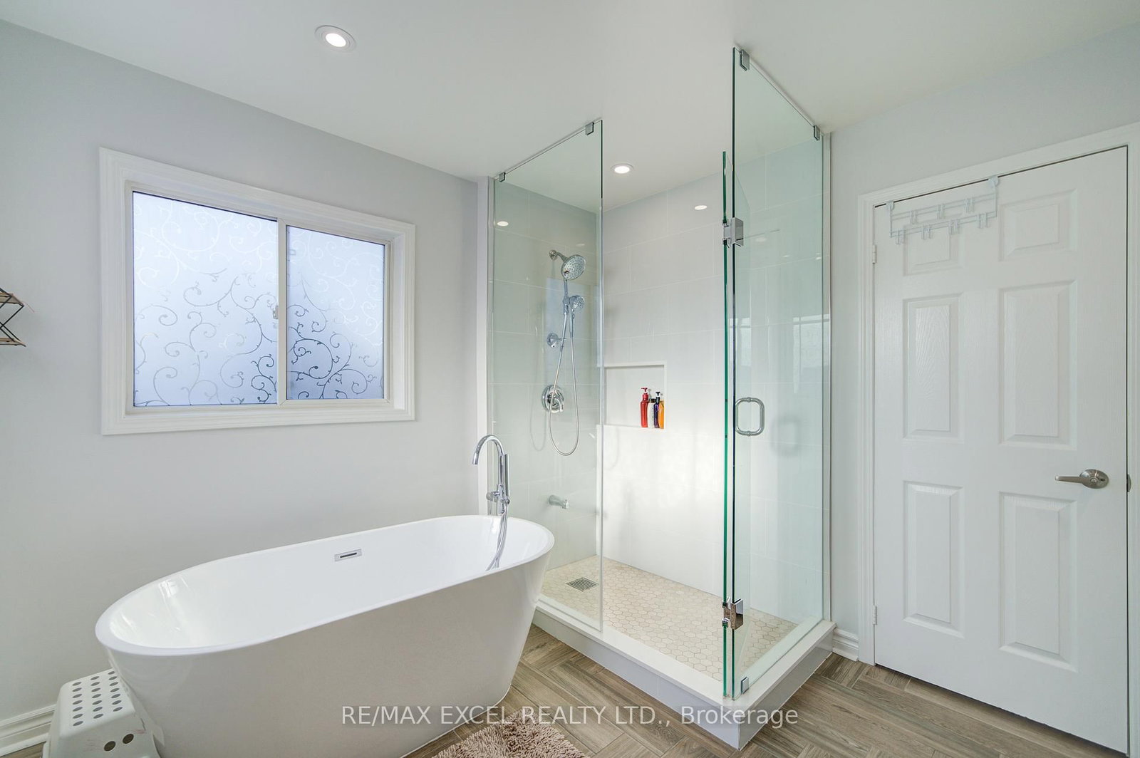 6 Sapphire Drive • Richmond Hill, ON photo 39