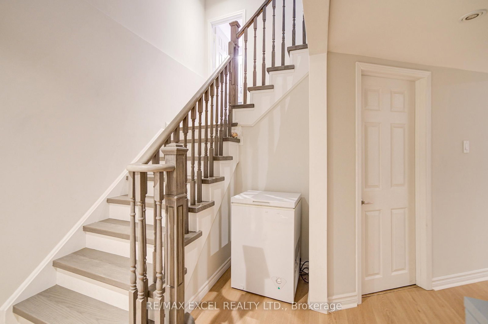 6 Sapphire Drive • Richmond Hill, ON photo 40