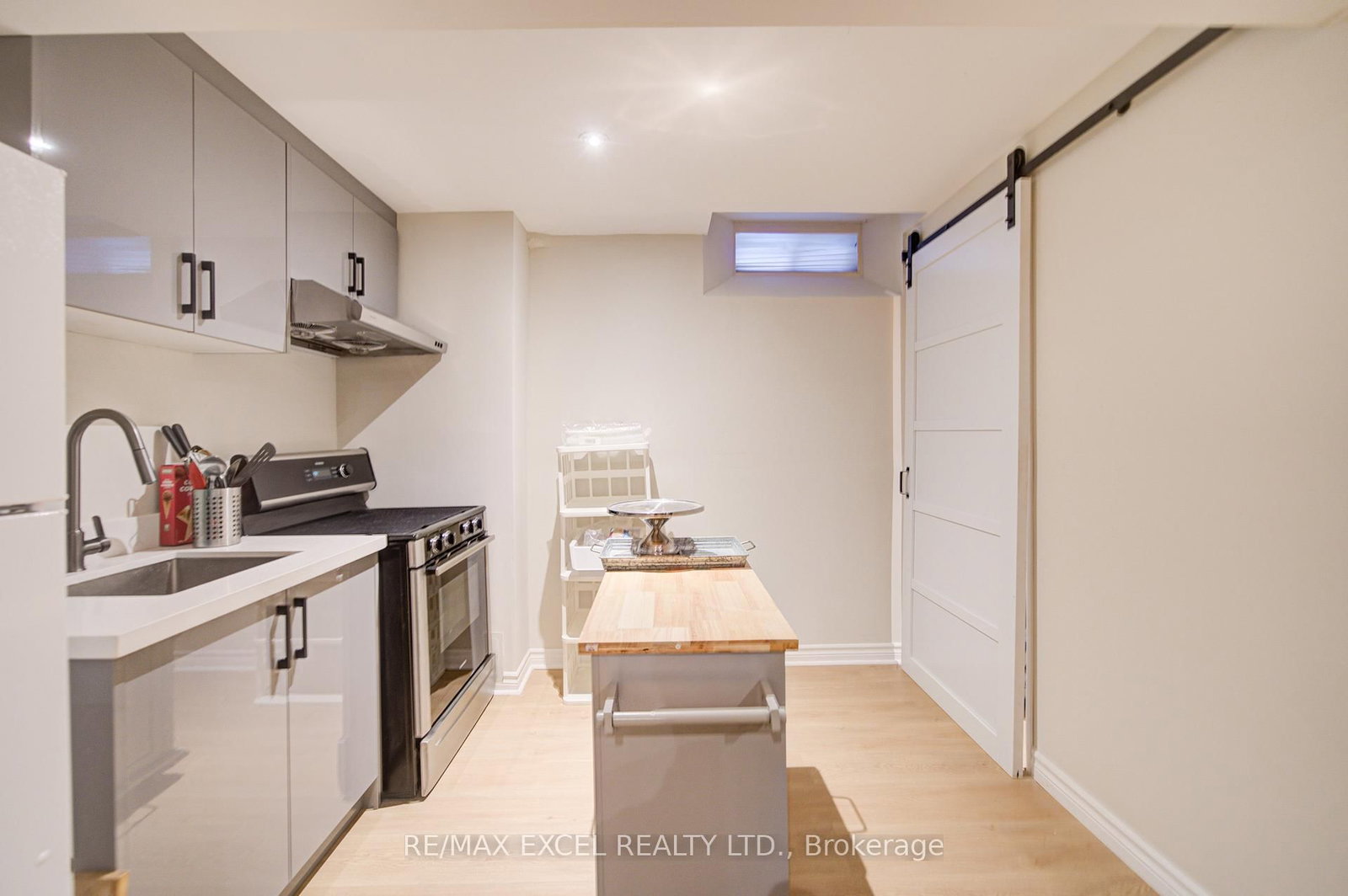 6 Sapphire Drive • Richmond Hill, ON photo 46