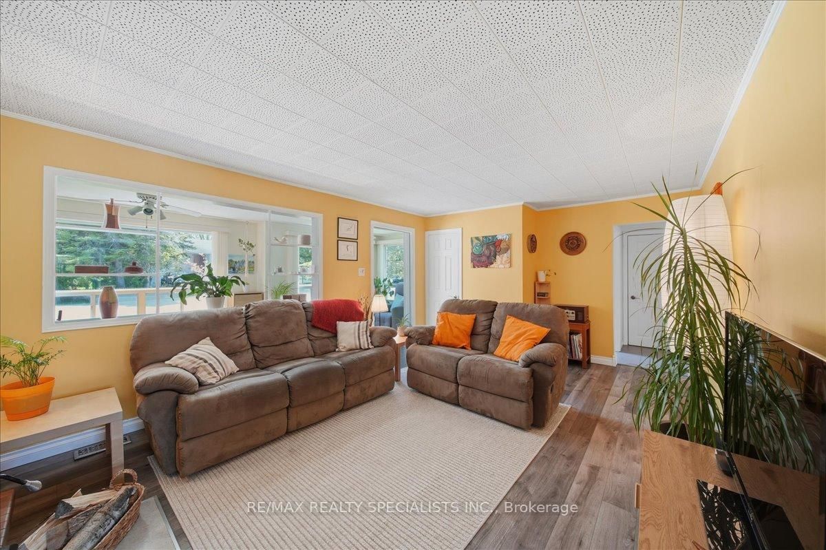 644 Rose Lane • Innisfil, ON photo 18